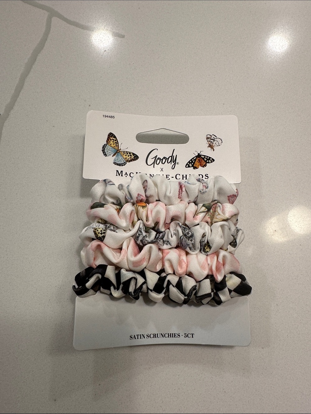 NIB Mackenzie Childs satin scrunchies 5 pack courtly rosy check 🩷🤍🖤🦋